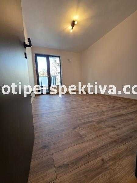 Продава се Тристаен апартамент в Пловдив, Кършияка - 98 кв.м за 1222 €/кв.м - Снимка #5
