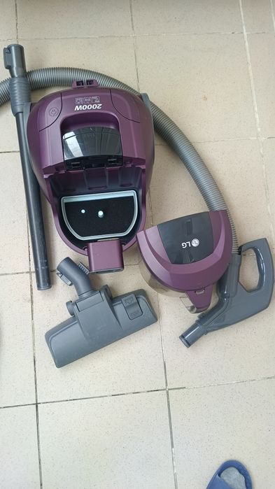 Пылесос LG 2000W