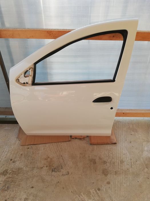 Ușă  față  stânga