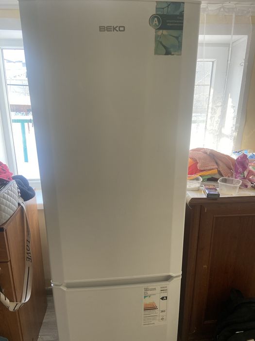 Продам холодильник