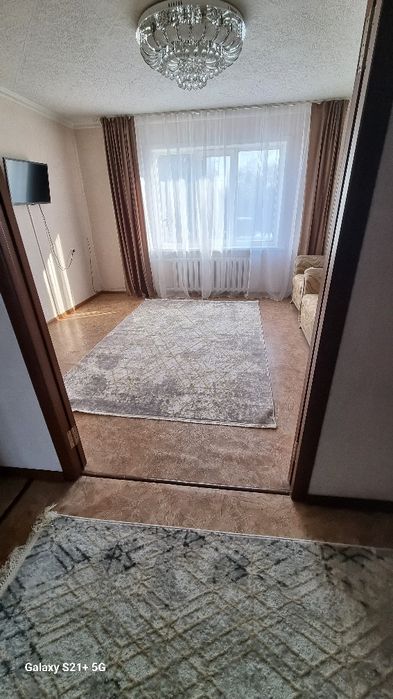 Сдам  2 комнатную квартиру посуточно