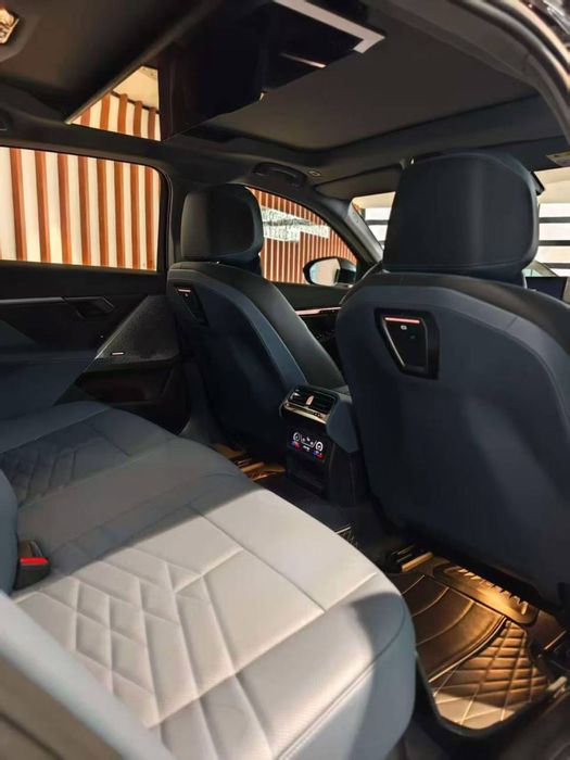 BMW i5 40L M-Soprt 2025 yil