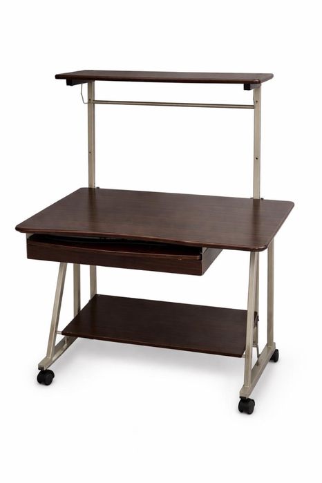 Продается компьютерный стол