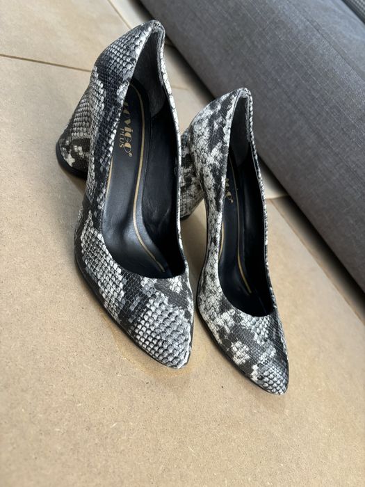 Туфли жақсы жағдайда. 36 размер.                    Тт.