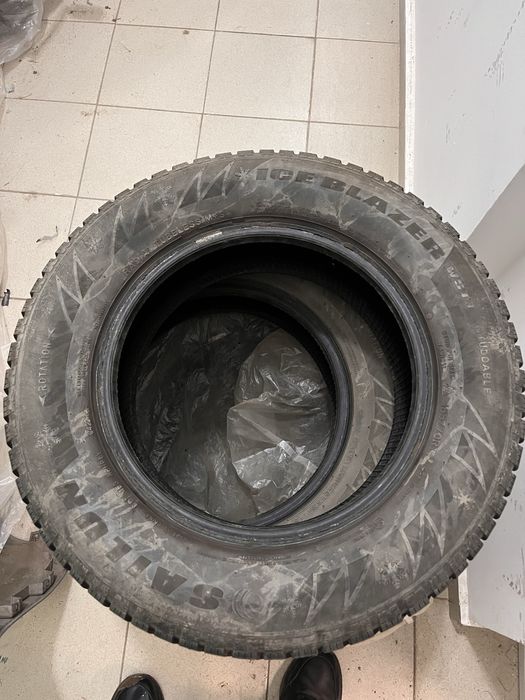 Прдам зимние шины r14  и летние с диском