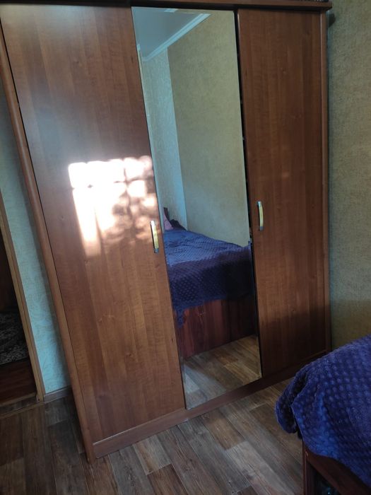 Продам шифонер и туалетный столик