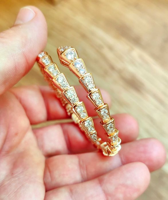 Еластична гривна Bvlgari Serpentine със змийска кост в розов цвят