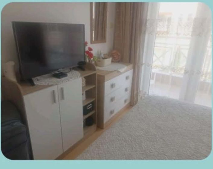 Продавам двустаен на морето