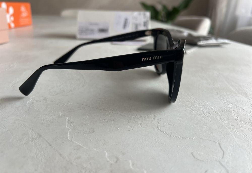 Слънчеви очила Miu Miu оригинални!