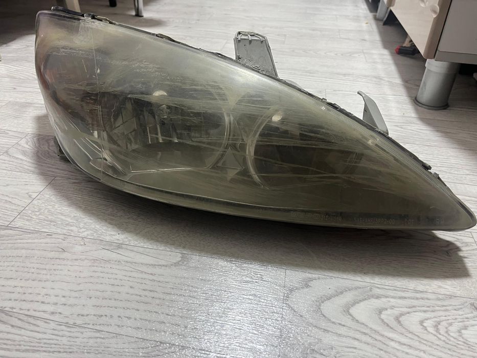 Продам передние фары