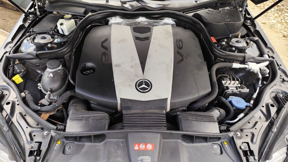 На части Мерцедес Е класа   265кс W212 комби 350CDI  2011г