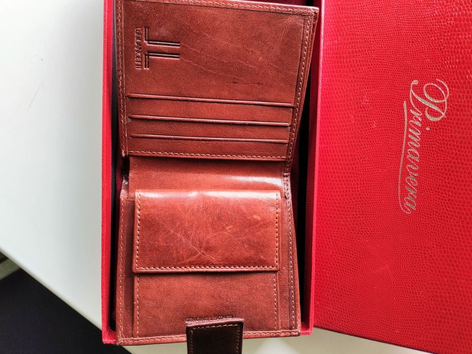 продам портмоне Италия и сумку для автомобиля