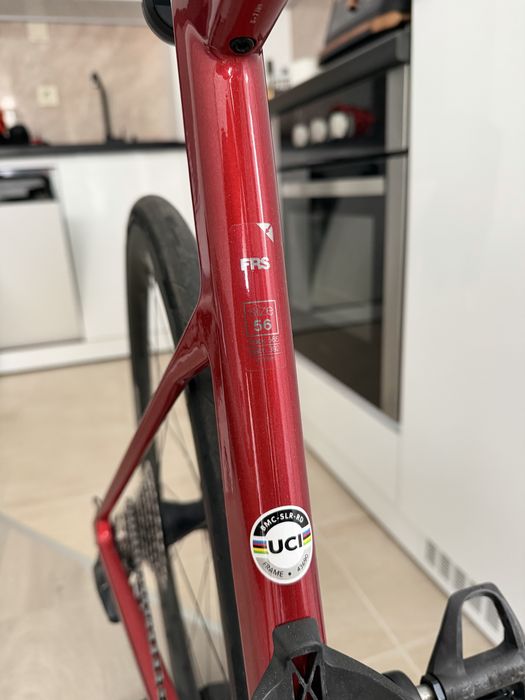 Шосеен карбонов велосипед BMC Teammachine SLR 2023 | Ultegra Di2 12s | Zipp 303 Firecrest | Размер 56 L