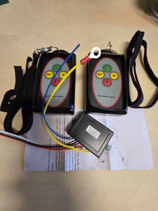 Telecomanda universală wireless pentru troliu electric 12/24