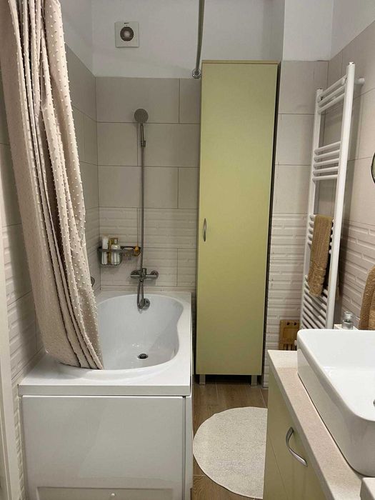 Vanzare apartament 3 camere