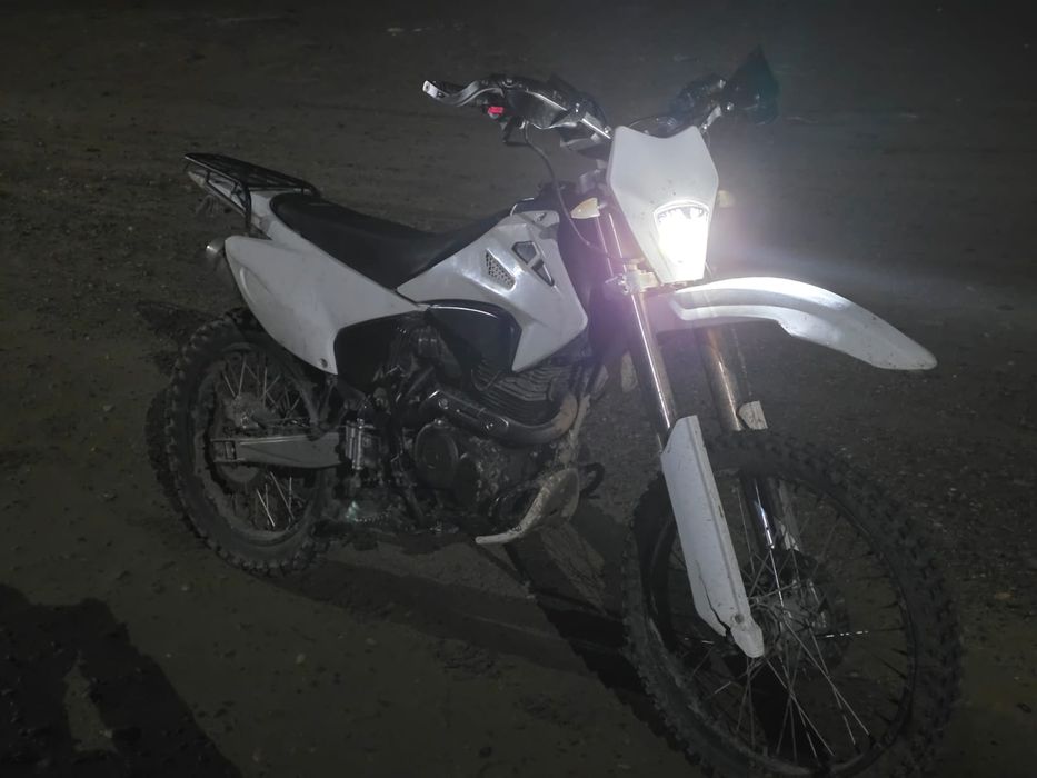 Продам эндуро 250