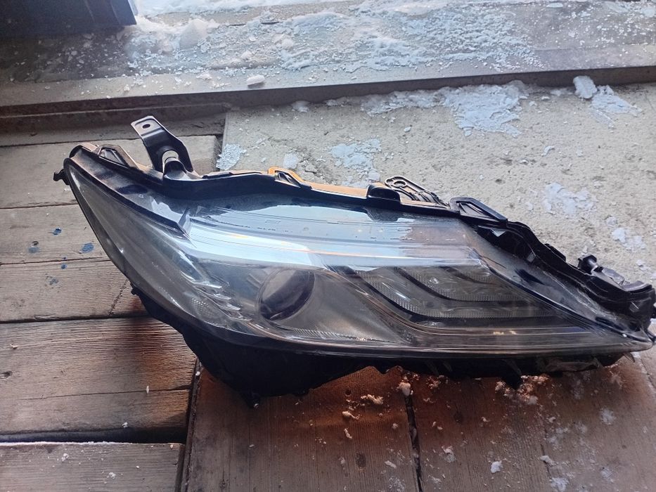 Продам фары камри 70 бу,рабочие