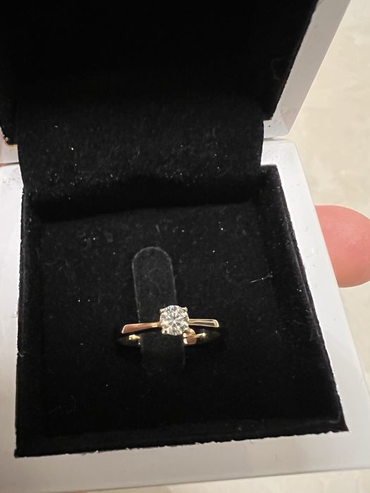 Годежен пръстен с Диамант и Бяло злато 18k