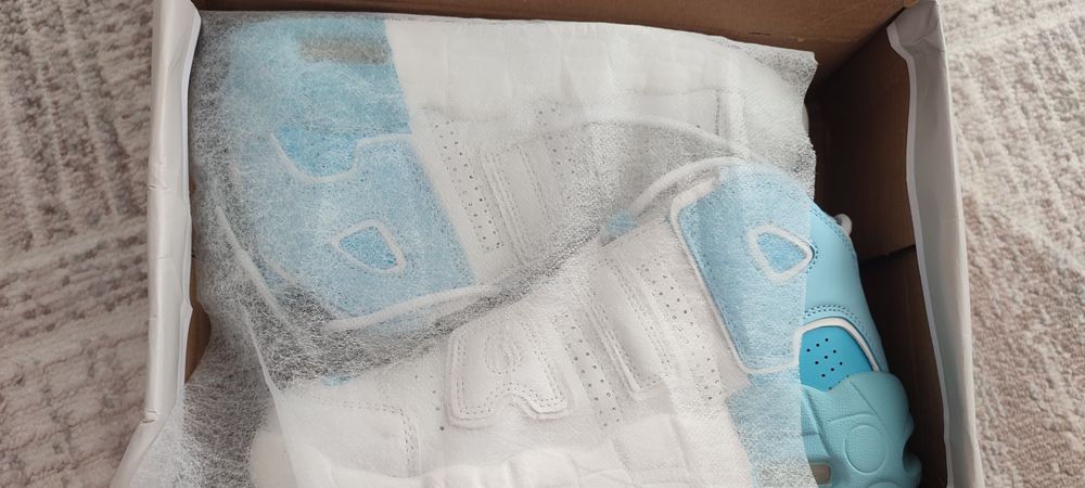 Nike Air кроссовки новые