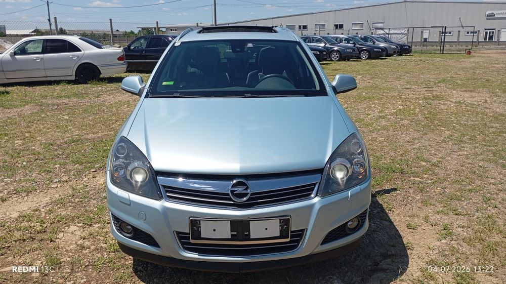 Opel Astra 1.7 CDTI 2010 Full