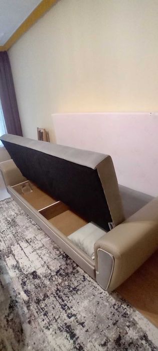 Разтегателен диван -  за хол или дневна