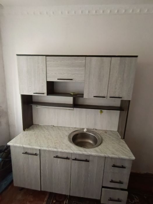 Oshxina mebel srochni sotiladi keliahamiz narxn