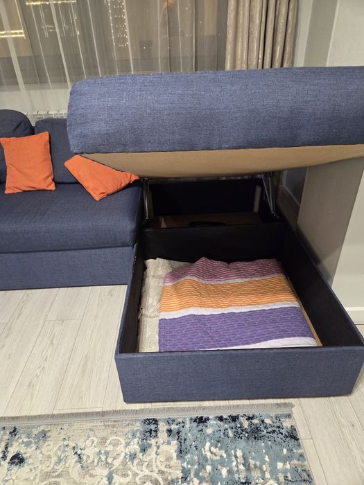 Продам диван угл