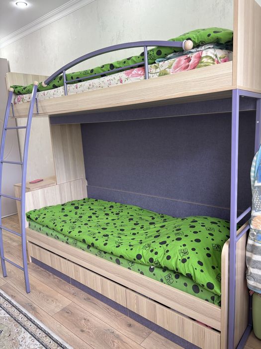 Кровать детский в отличном состояние