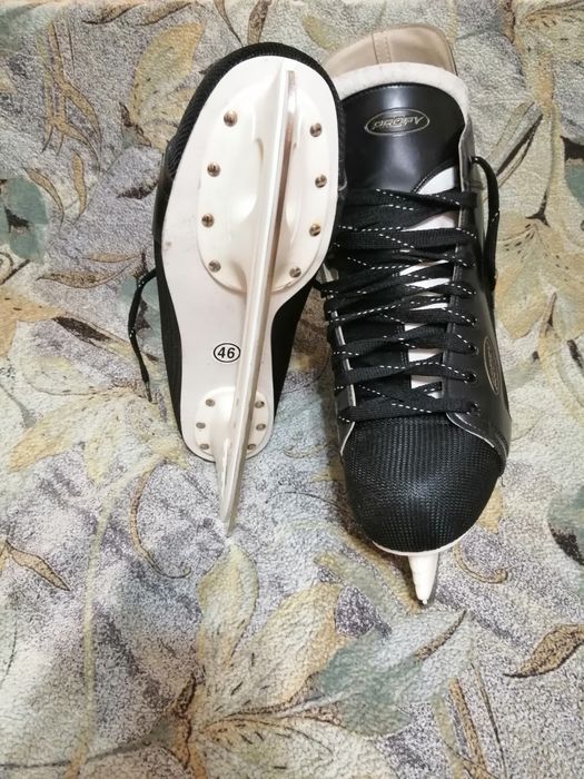 Продам коньки, размер 46