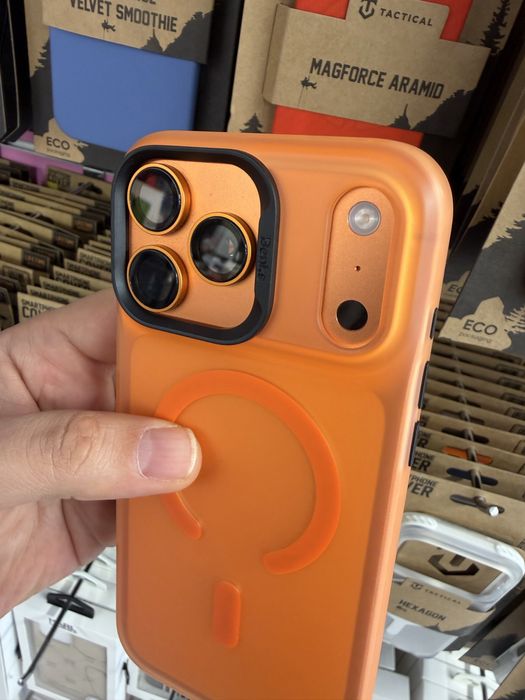 Benks луксозни премиум гърбове за iPhone 17 Pro , iPhone 17 Pro Max