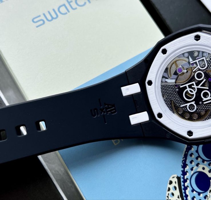Часы AP x Swatch Royal Pop