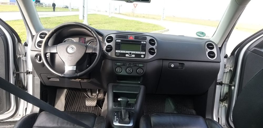 Vând Vw Tiguan Automat