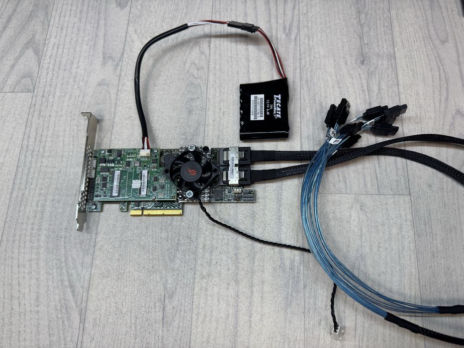 LSI MegaRAID SAS 9271-8i
