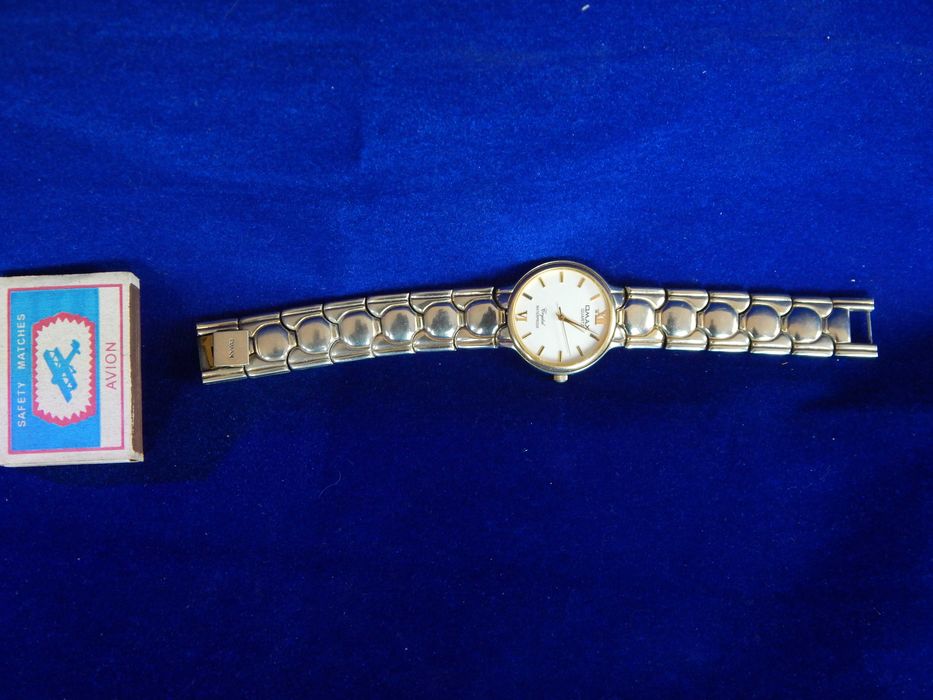 часы ручные электромеханические