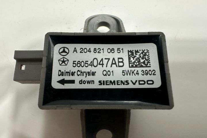 Senzor impact A2048210651 Mercedes-Benz C-Class W204/S204