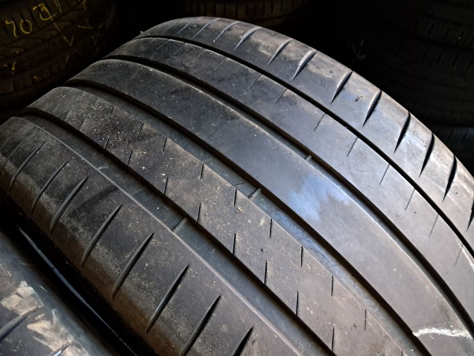 Anvelope second vara 325 35 R22 Michelin 2022