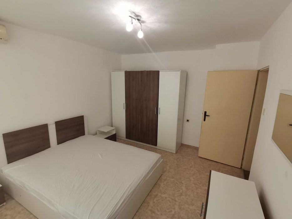 Дава се под наем Двустаен апартамент в Бургас, Възраждане - 78 кв.м за 102 € - Снимка #14