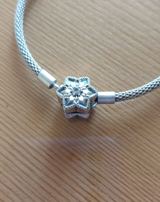 Браслет от Pandora