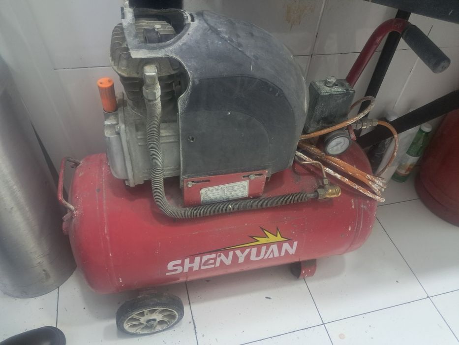 Kampressor sotiladi 50 ltrli iwlab turipti