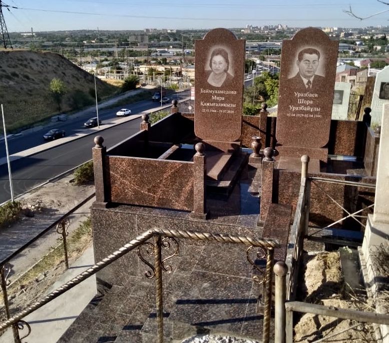 Памятники в Шымкенте