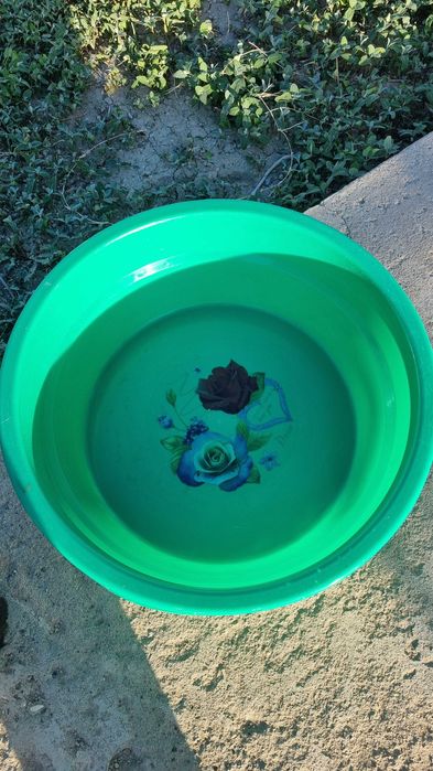 Тазик хозяйственный