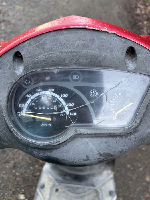 Vand scuter SYM 125 cc