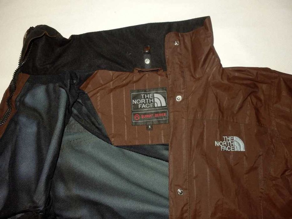Geaca outdoor THE NORTH FACE GoreTEX (dama S) REDUCERE!