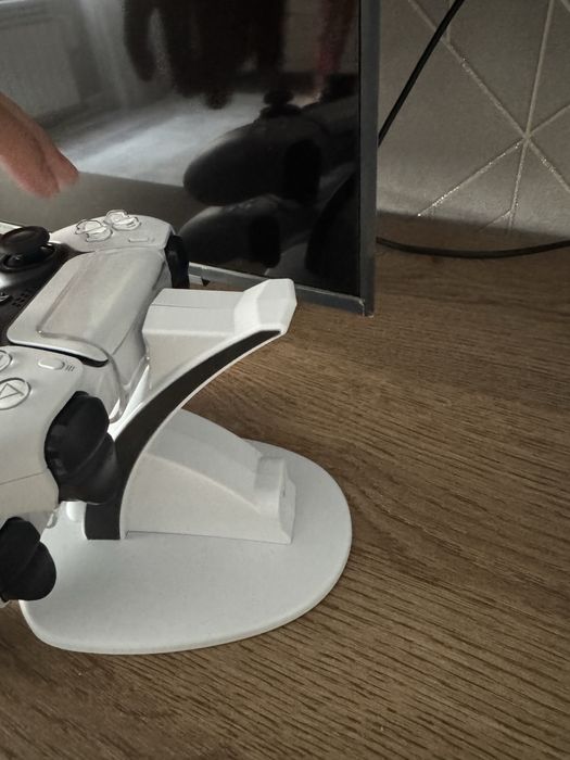 Зарядка стойка для ps5