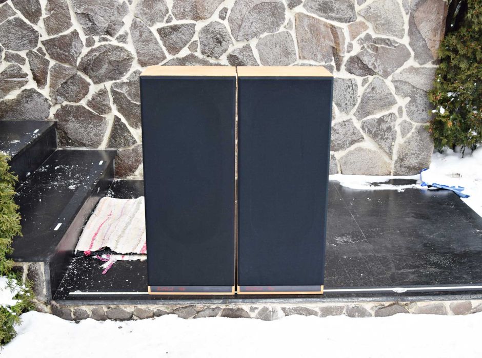 Boxe Dali 4a, boxe de podea