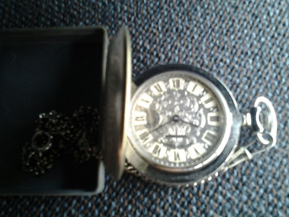 Часы молния. Подарок Назорбаева.