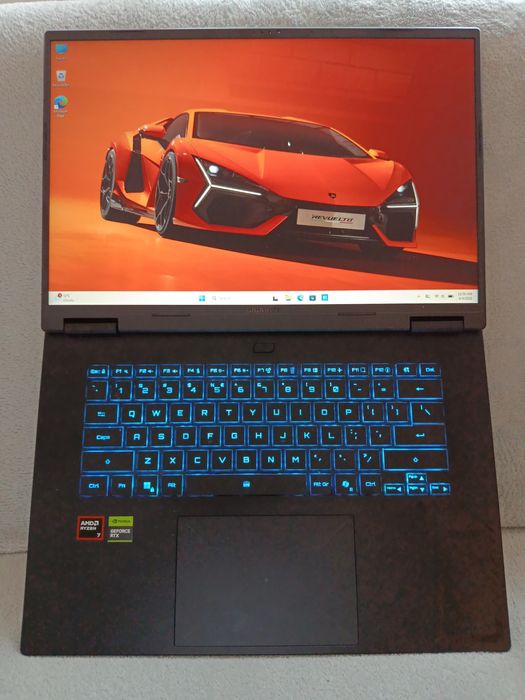 Laptop RTX 5060 RYZEN 7  SSD 1TB ram 16GB  Display 165Hz MUX SWITCH
