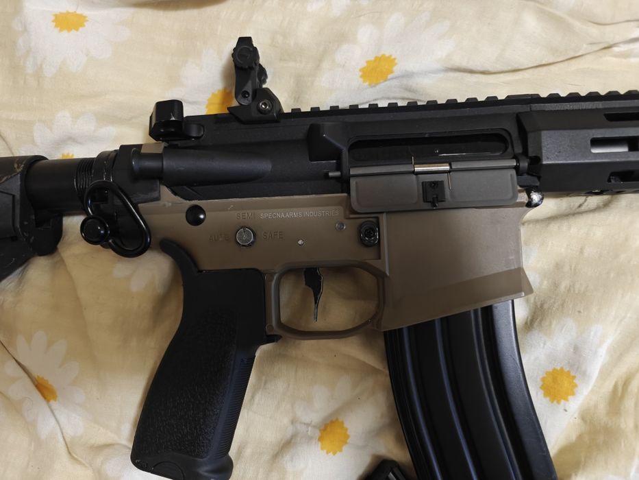 Vând replica airsoft m4 specna arms