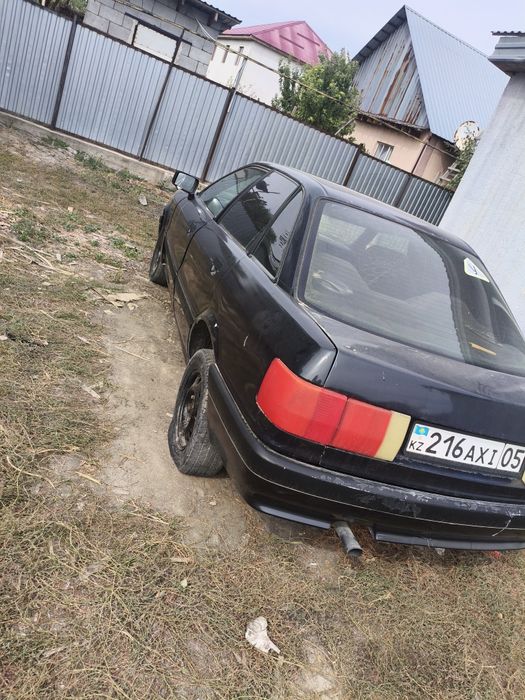 Продам Ауди 80 на ходу