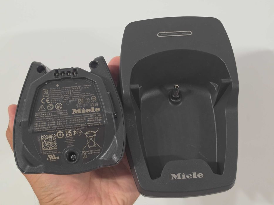 Alimentator si baterie pentru aspirator Miele